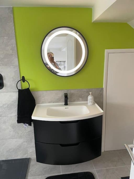 Seascape - Stylish Modern Apartment Barton on Sea Luaran gambar