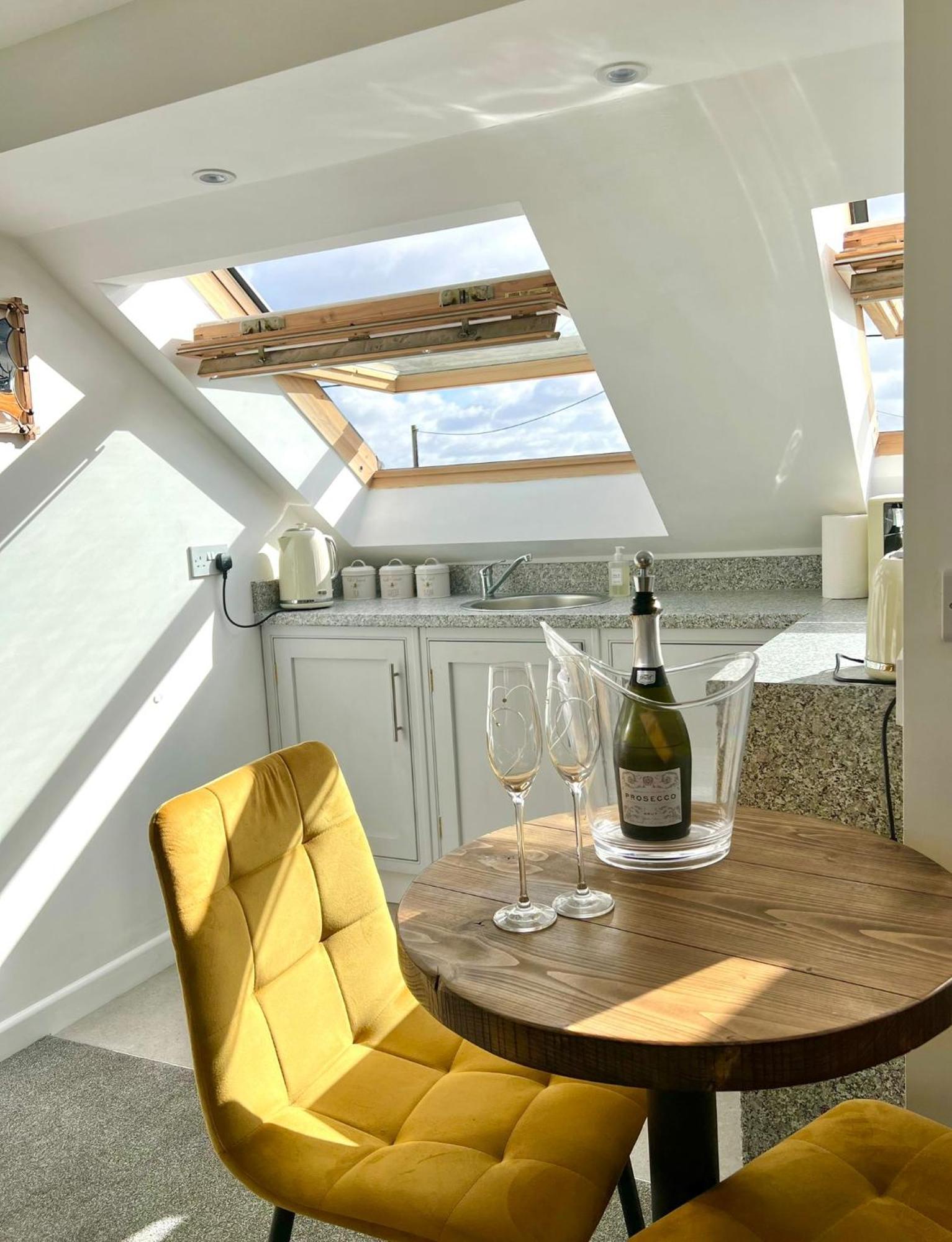Seascape - Stylish Modern Apartment Barton on Sea Luaran gambar