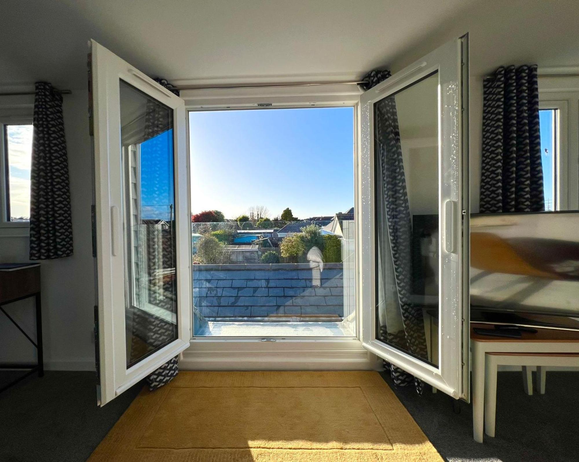 Seascape - Stylish Modern Apartment Barton on Sea Luaran gambar